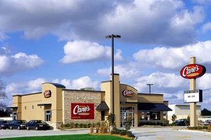 Raising Cane’s Takes Over The Baton Rouge River Center